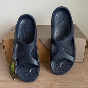 DAWGS Navy Blue Slippers Women Comfort Sandals- SZ 7-8